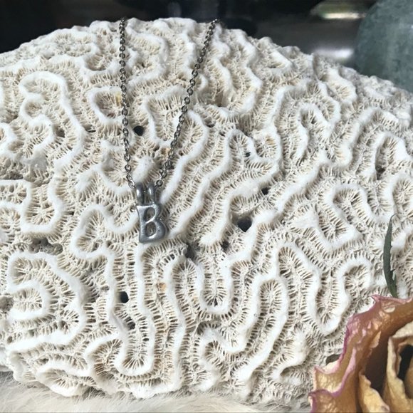 ‘B’ Initial Princess Style Necklace - Picture 1 of 1